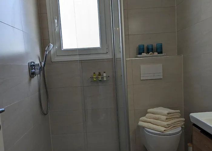 Claudia Villa Apolpaina